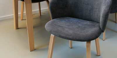 maagpijn Arab Normalisatie Set) Arco Essential Wood eettafel + 4 x Arco Close stoel. | masinterieur.nl